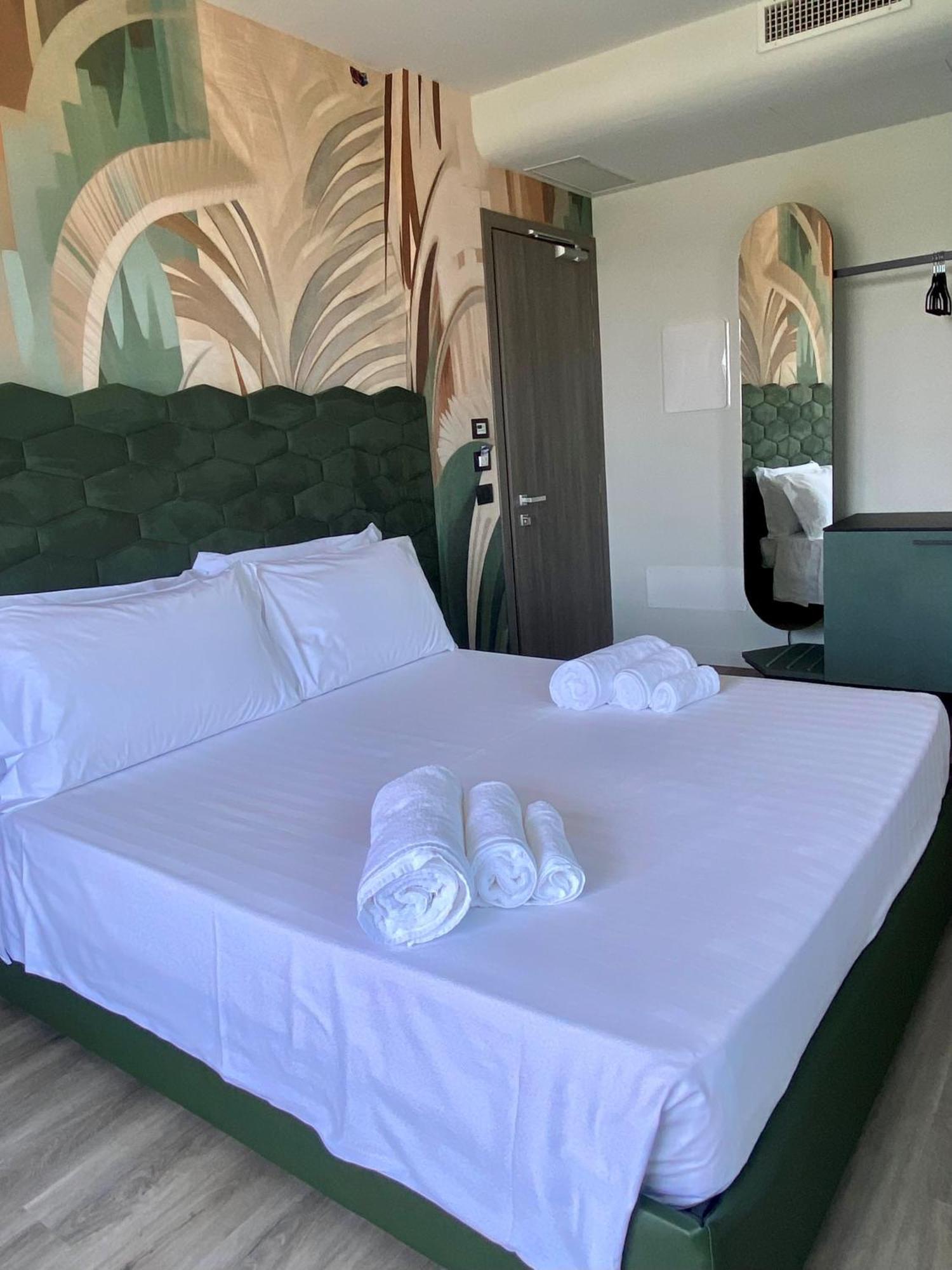 Hotel Vita Сало Экстерьер фото