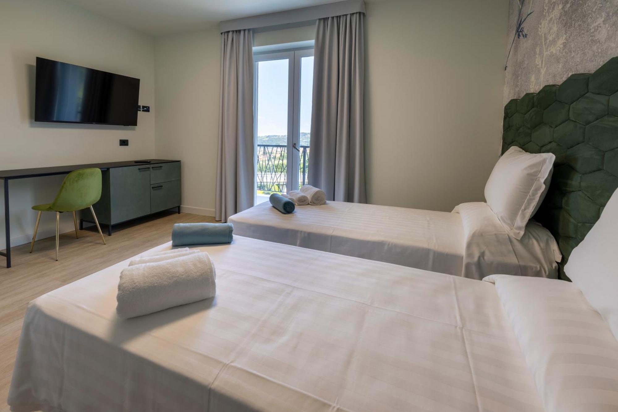 Hotel Vita Сало Экстерьер фото